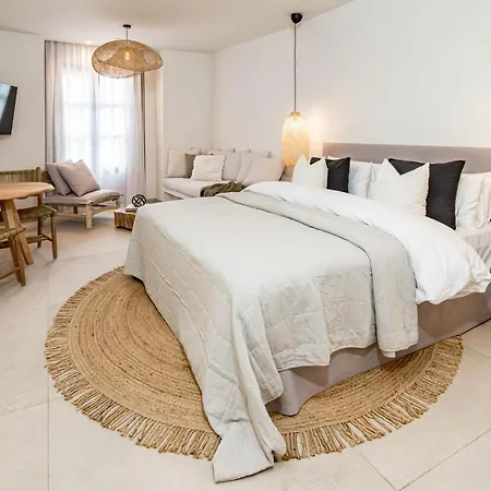 Seaclub Suites By Roomservices *