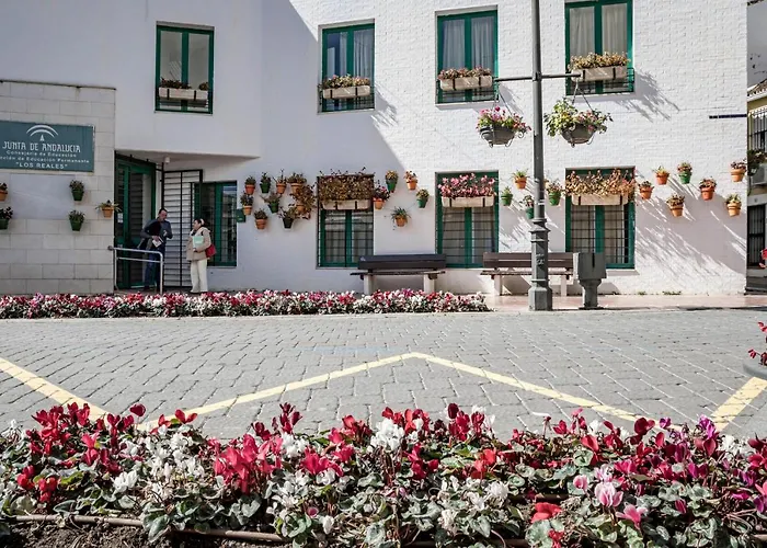 מלון Seaclub Suites By Roomservices