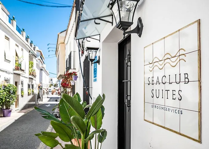 Seaclub Suites By Roomservices