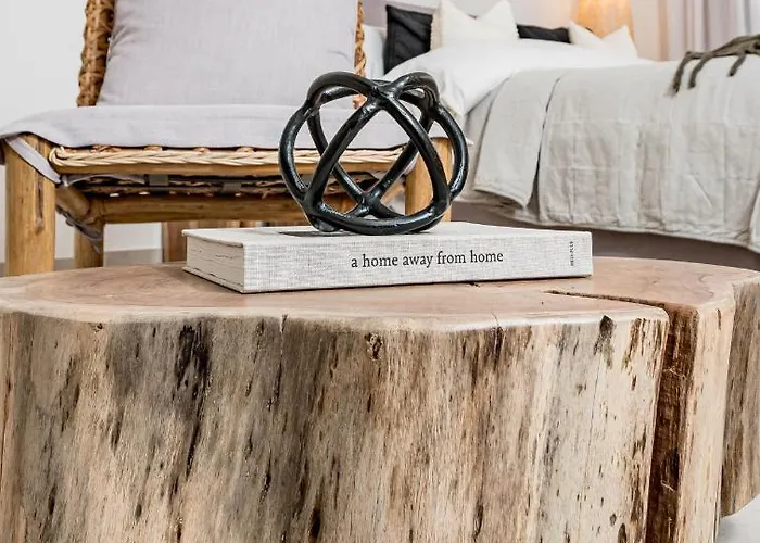 Seaclub Suites By Roomservices