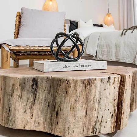 Seaclub Suites By Roomservices